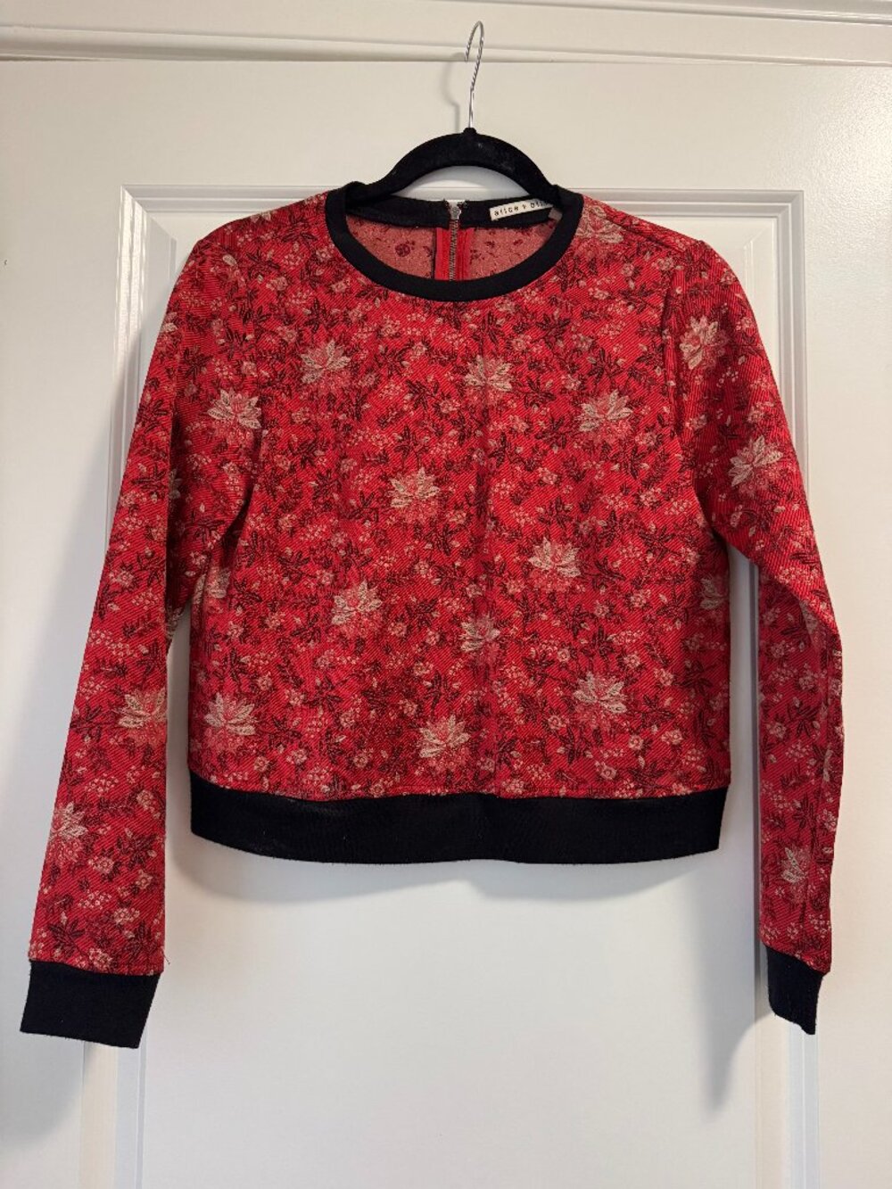 Alice + Olivia Marylou Floral Jacquard Sweatshirt - XS